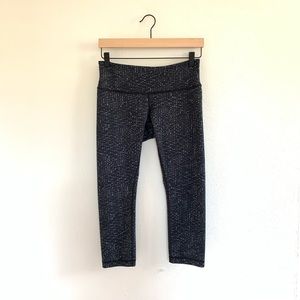 Lululemon Speckled Cropped Leggings sz 8